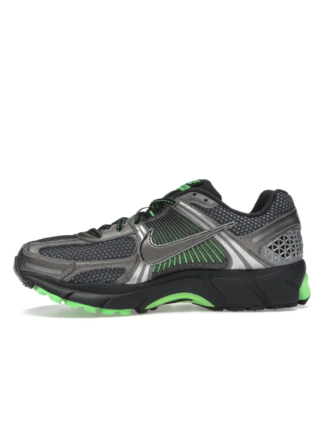 Мужские кроссовки Lifestyle Nike Zoom Vomero 5 — изображение 3 из 4, металлик//черный/зеленый