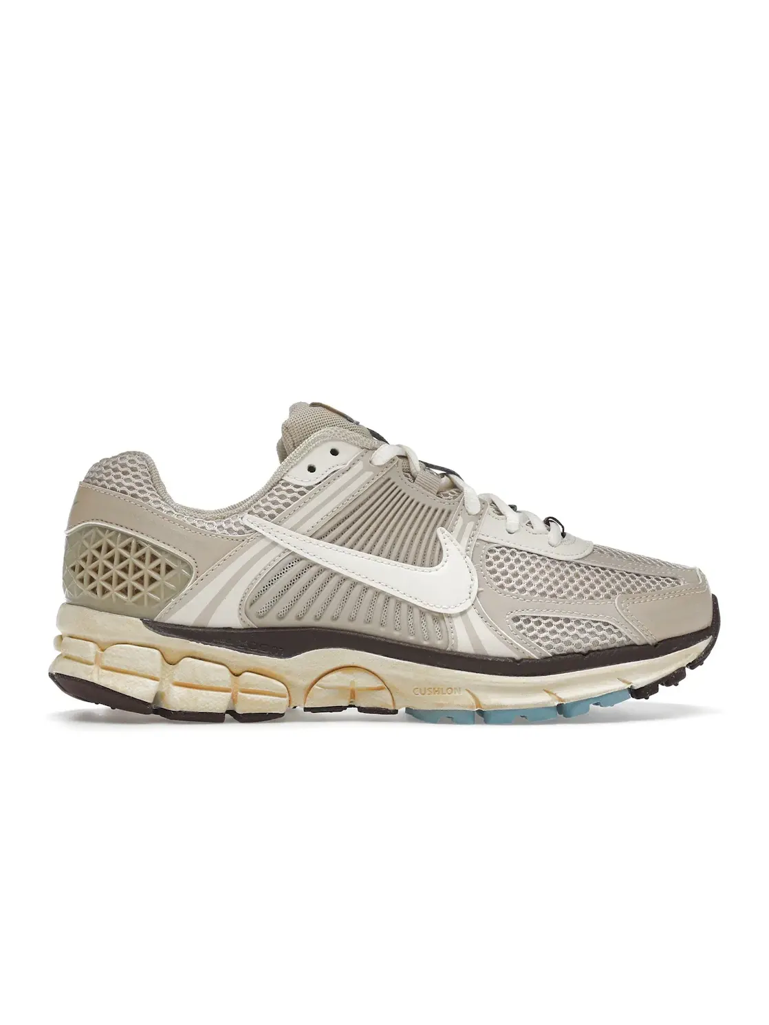 Женские кроссовки Lifestyle с открытой сеткой Nike Zoom Vomero 5 — изображение 1 из 4