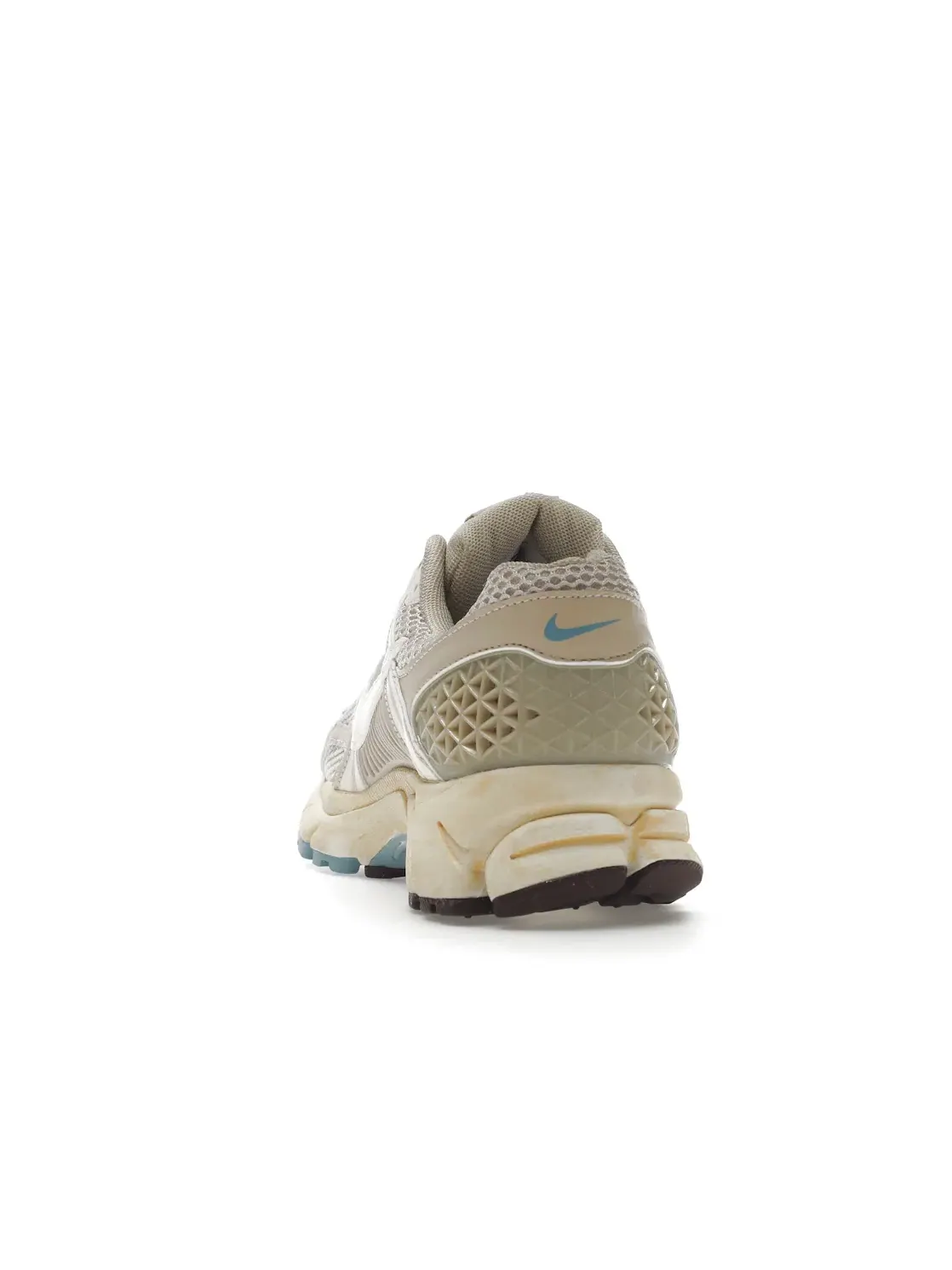 Женские кроссовки Lifestyle с открытой сеткой Nike Zoom Vomero 5 — изображение 4 из 4