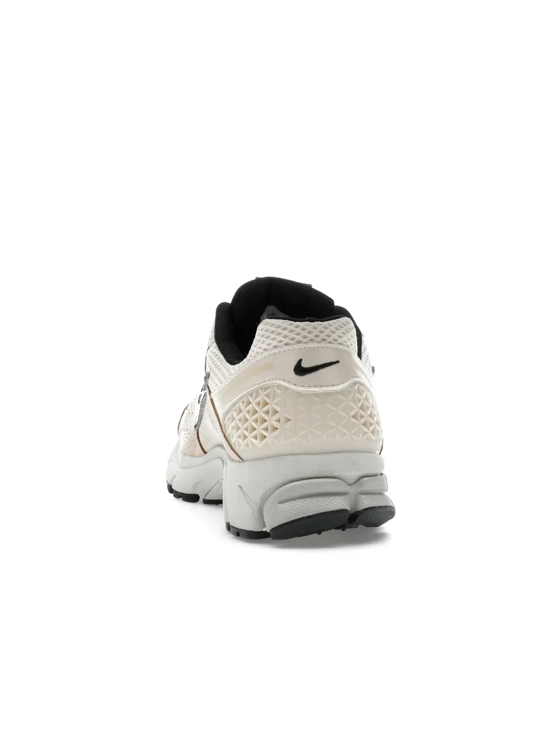 Женские кроссовки для повседневной носки Nike Zoom Vomero 5 — изображение 4 из 4, белый//светлый