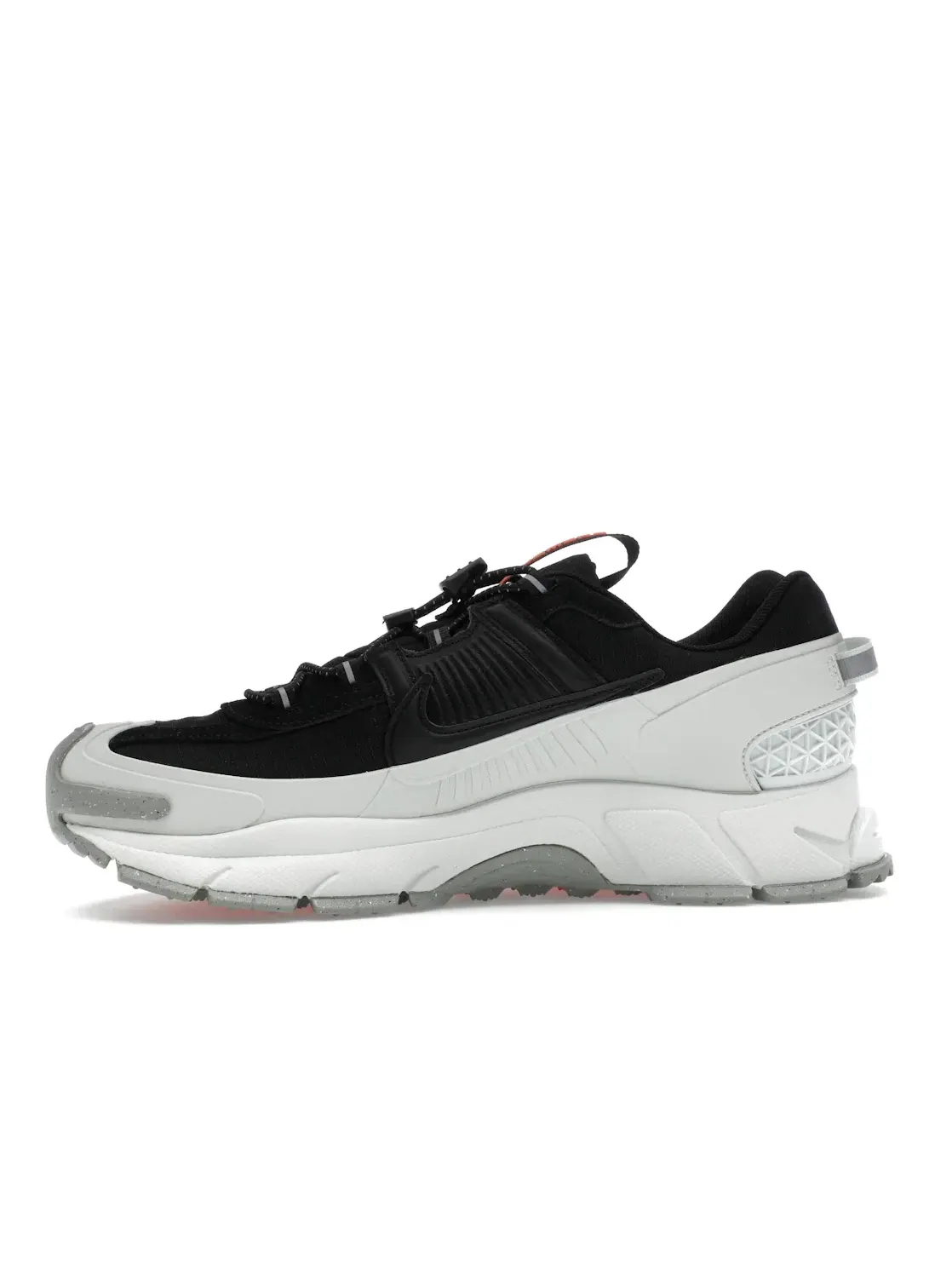 Мужские кроссовки Lifestyle с водоотталкивающей отделкой Nike Zoom Vomero 5 Roam — изображение 3 из 4