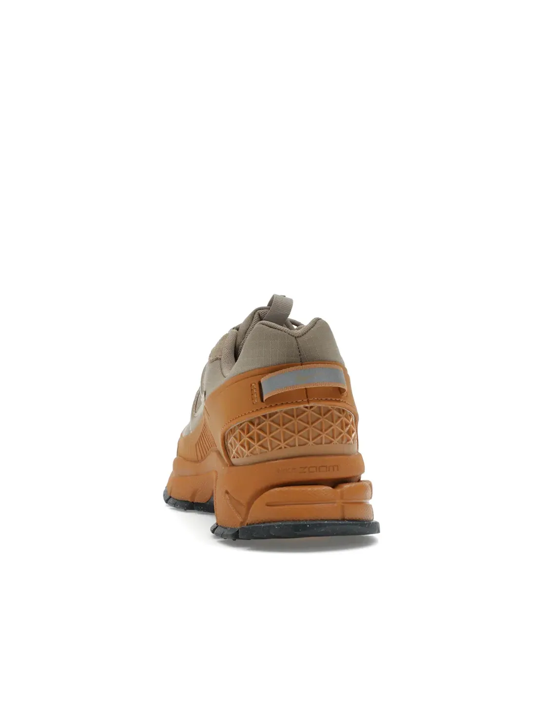 Женские кроссовки Lifestyle Nike Zoom Vomero 5 Roam — изображение 4 из 4, золотистый/хаки