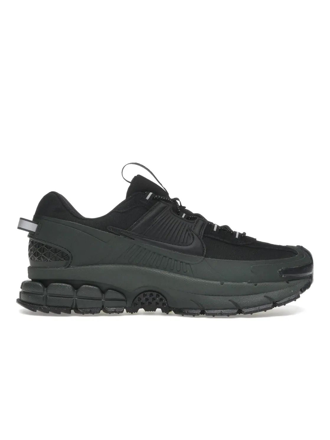 Мужские кроссовки Lifestyle Nike Zoom Vomero 5 Roam — изображение 1 из 4, черный/светлый