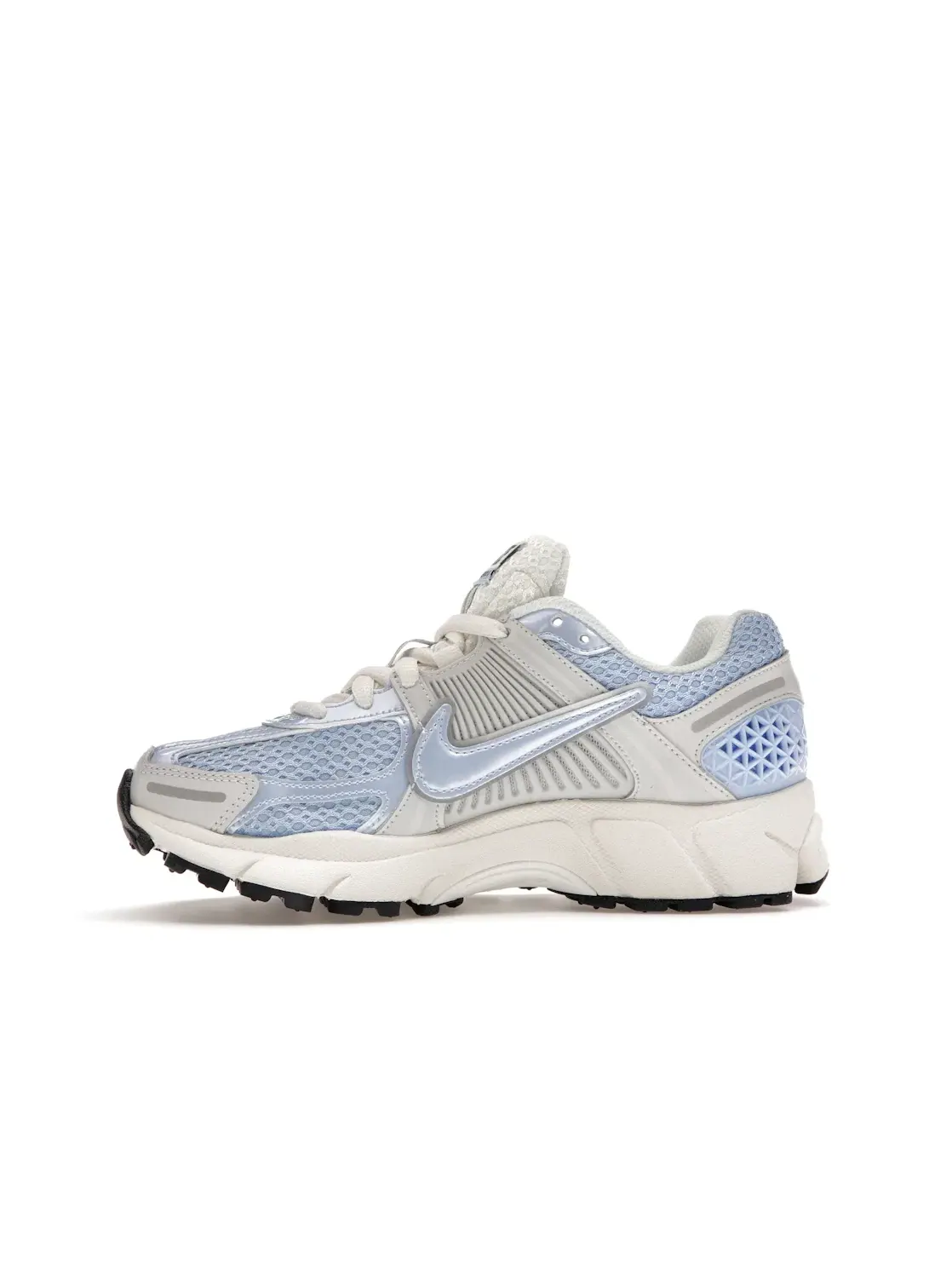Женские кроссовки Lifestyle с сетчатым верхом Nike Zoom Vomero 5 — изображение 3 из 4, синий