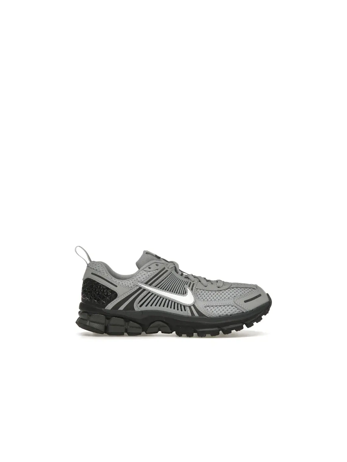 Детские кроссовки Lifestyle Nike Zoom Vomero 5 — изображение 1 из 4, серый/черный//белый