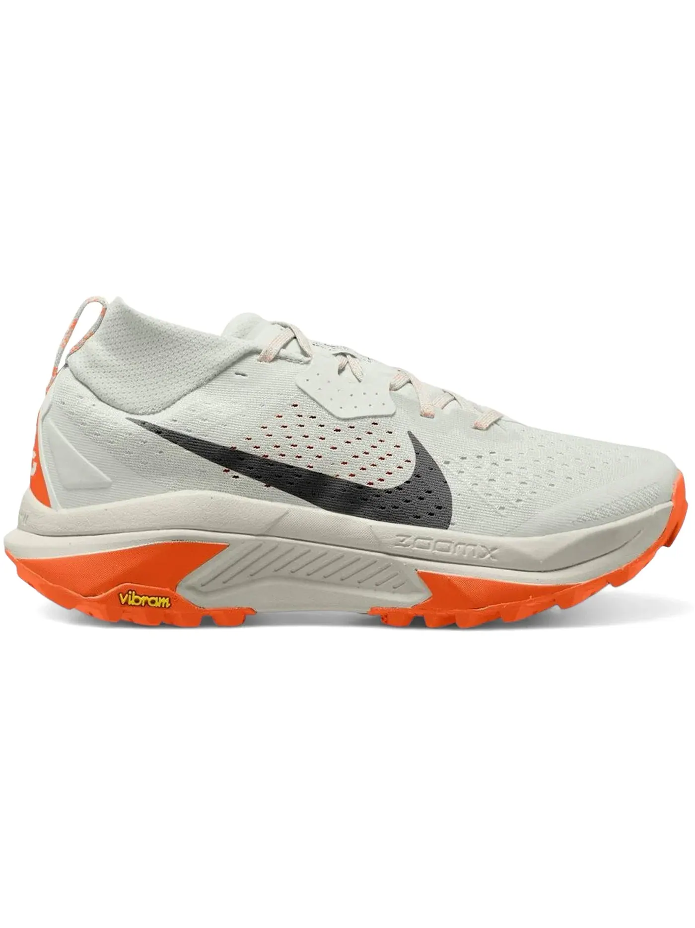 Женские кроссовки для бега Nike ZoomX ACG Zegama — изображение 1 из 1, белый//оранжевый/черный