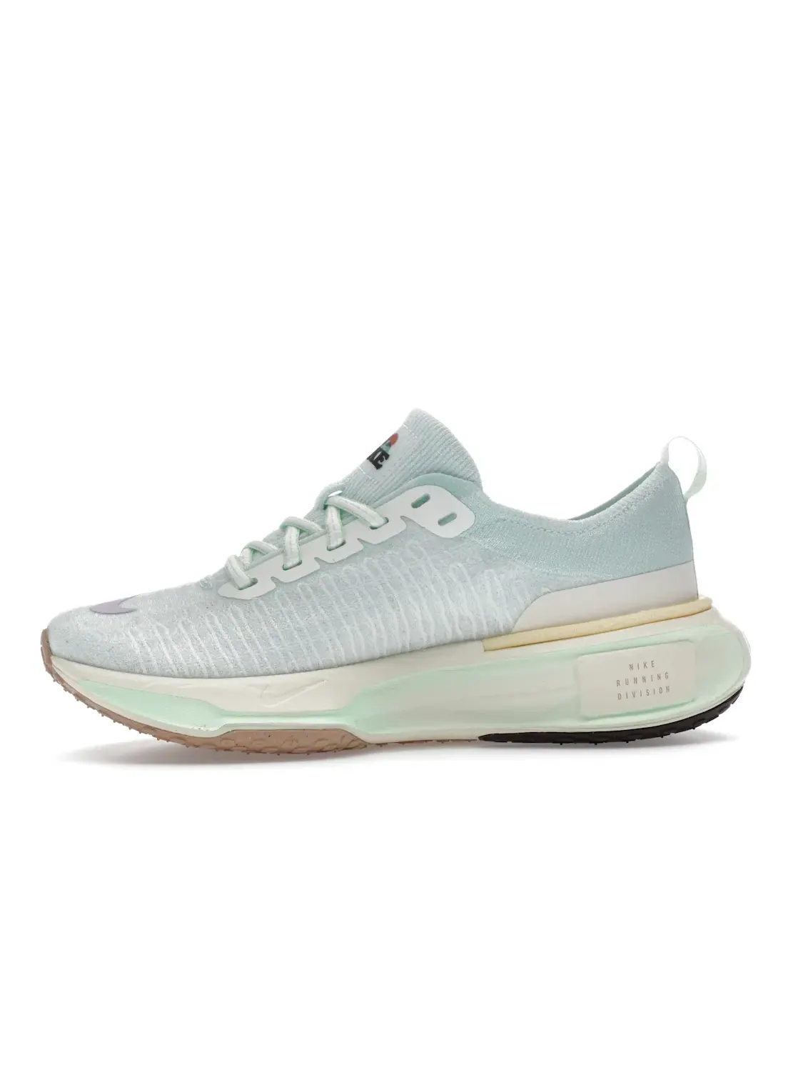 Женские кроссовки для бега Nike ZoomX Invincible Run 3 — изображение 3 из 4