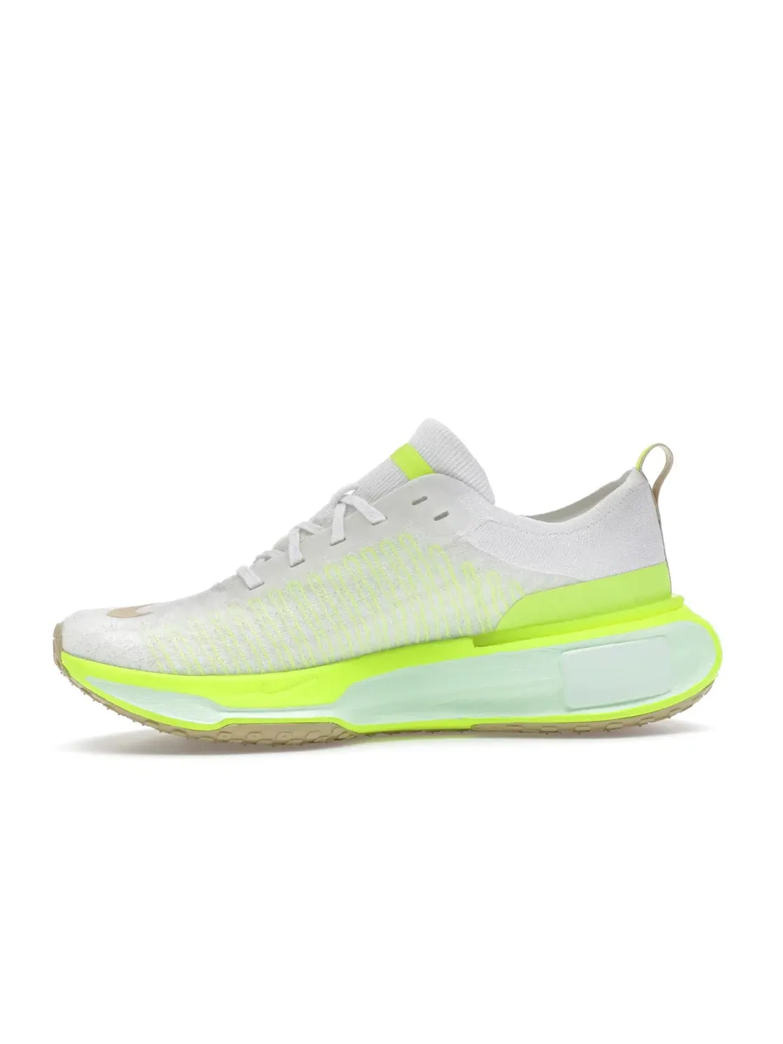 Мужские кроссовки для бега Nike ZoomX Invincible Run 3 — изображение 3 из 4, белый///золотистый