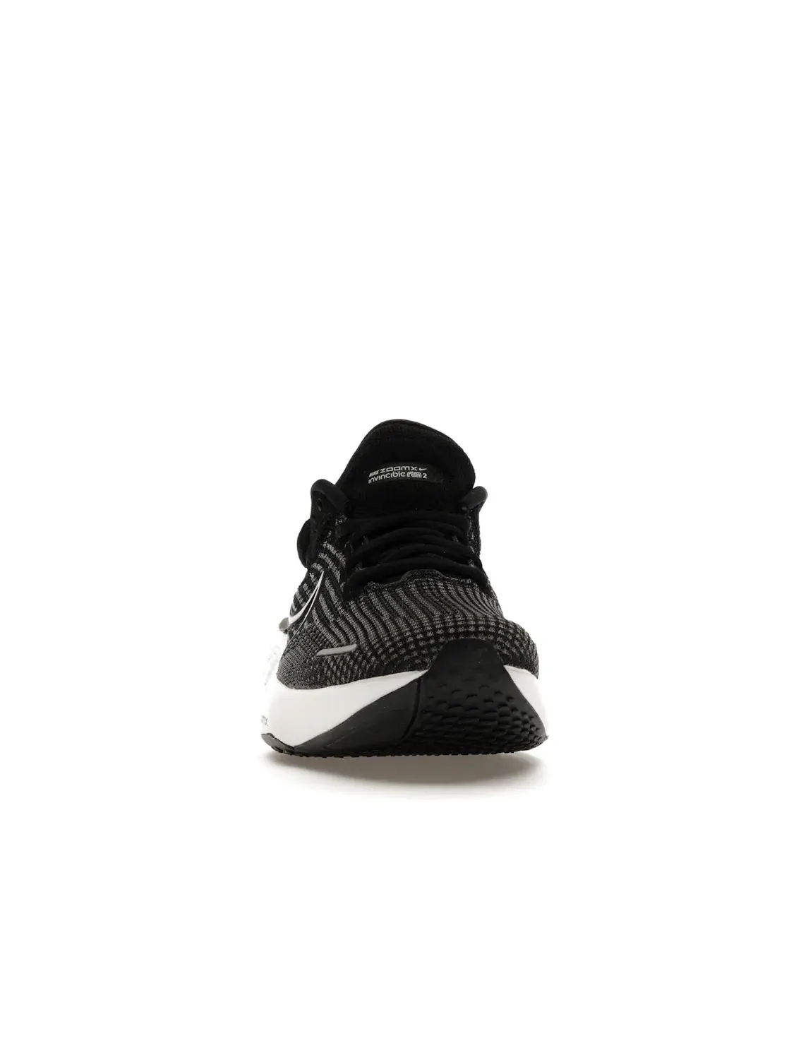 Женские кроссовки для бега с амортизацией Nike ZoomX Invincible Run Flyknit — изображение 2 из 4, черный/белый-белый