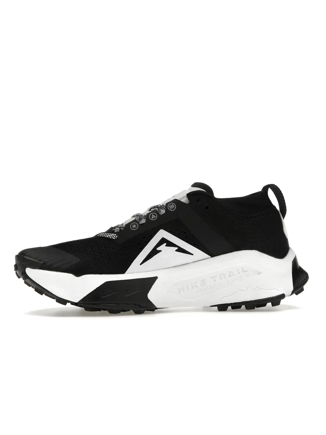 Мужские кроссовки с технологией ZoomX Nike ZoomX Zegama Trail — изображение 3 из 4, черный/белый