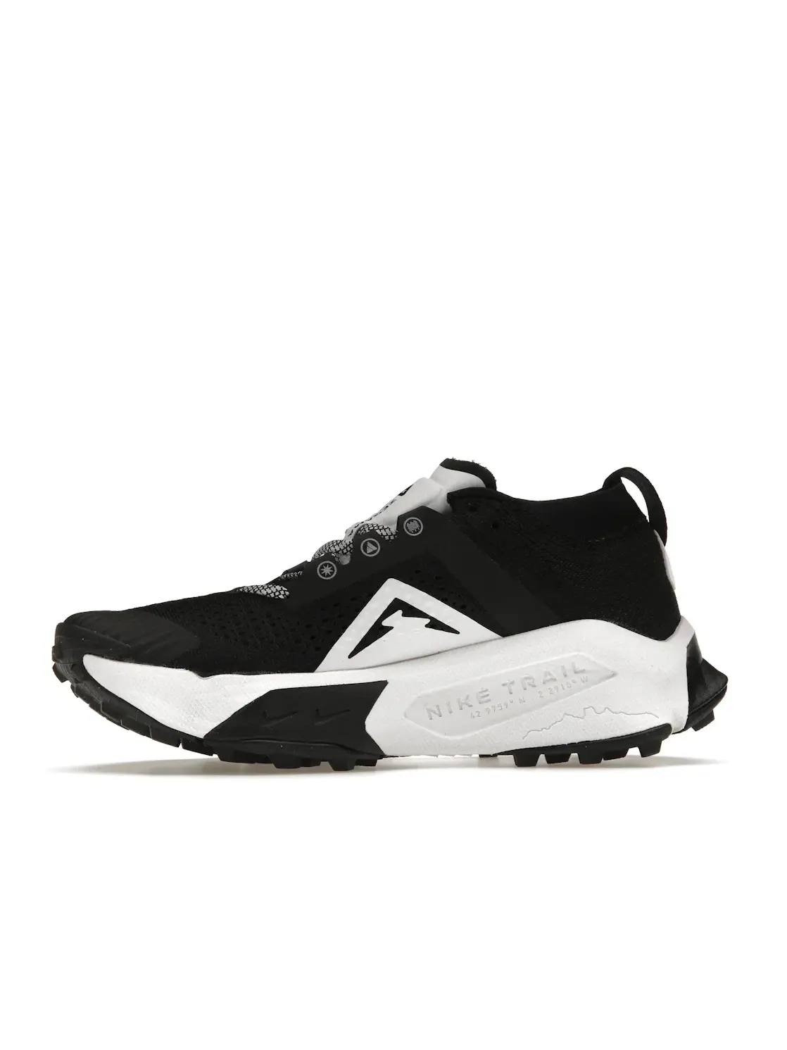 Женские кроссовки для бега по трейлам Nike ZoomX Zegama Trail Nike — изображение 3 из 4, черный/белый