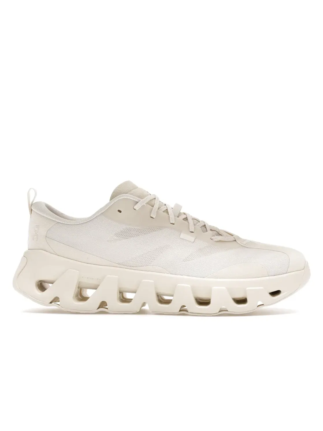 Мужские кроссовки Lifestyle с коллаборацией Kith On Running K-Tech 1, Tofu/Tofu — изображение 1 из 4