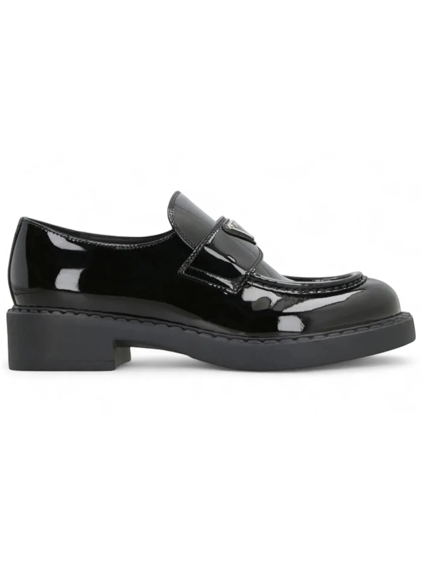 Женские лоферы лакированные Prada