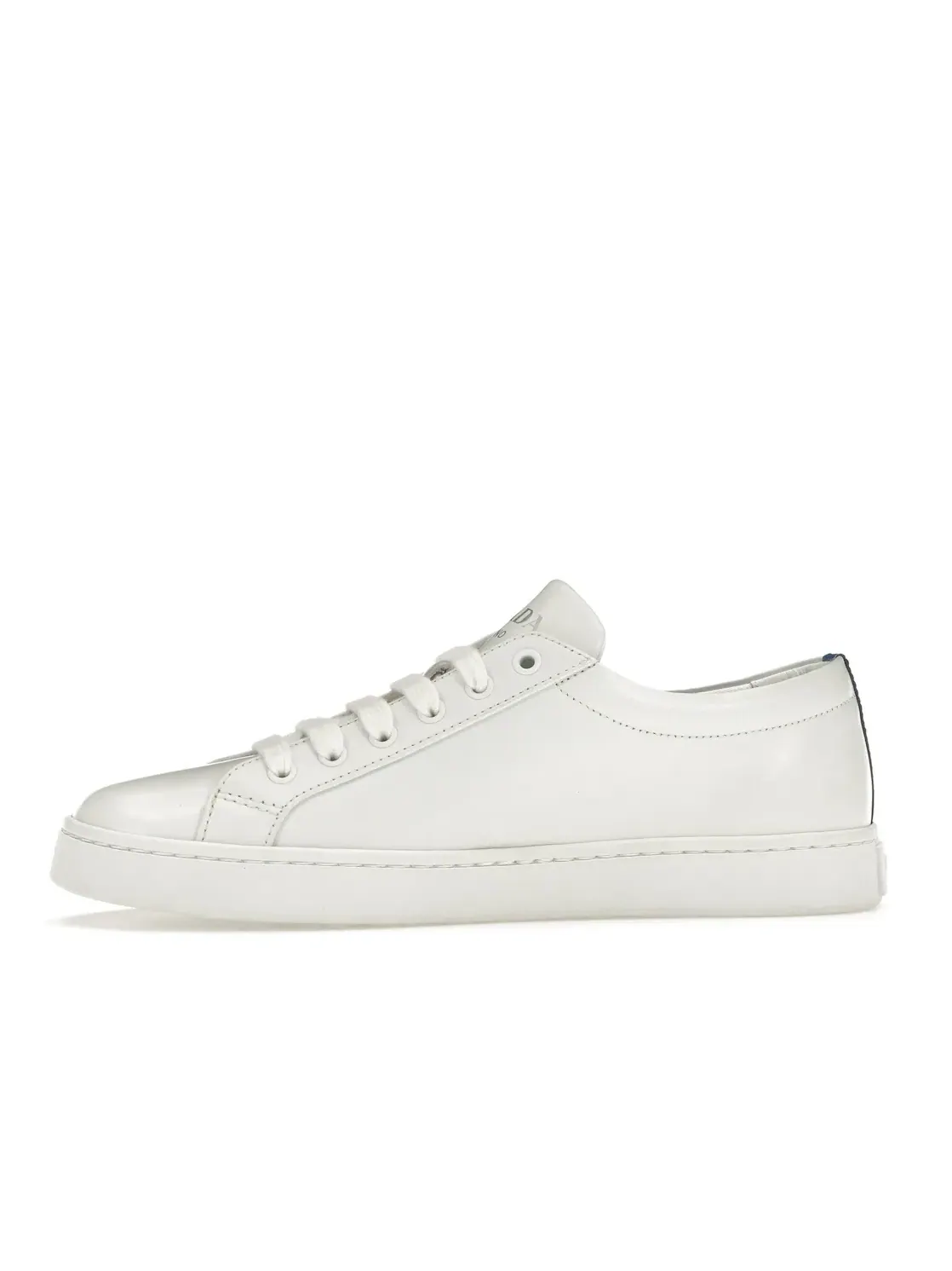 Женские кеды с кожаным верхом Prada Court Sneaker Prada — изображение 3 из 4, белый/синий