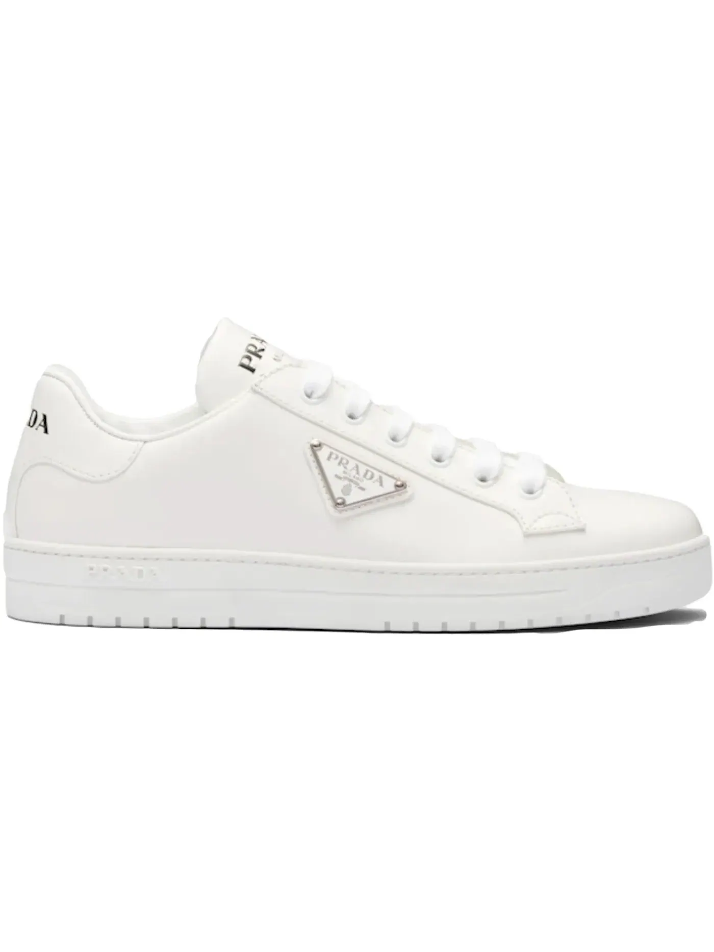 Женские кеды с серебристыми акцентами Prada Downtown Low Top Sneakers Prada — изображение 1 из 1, белый/серебристый