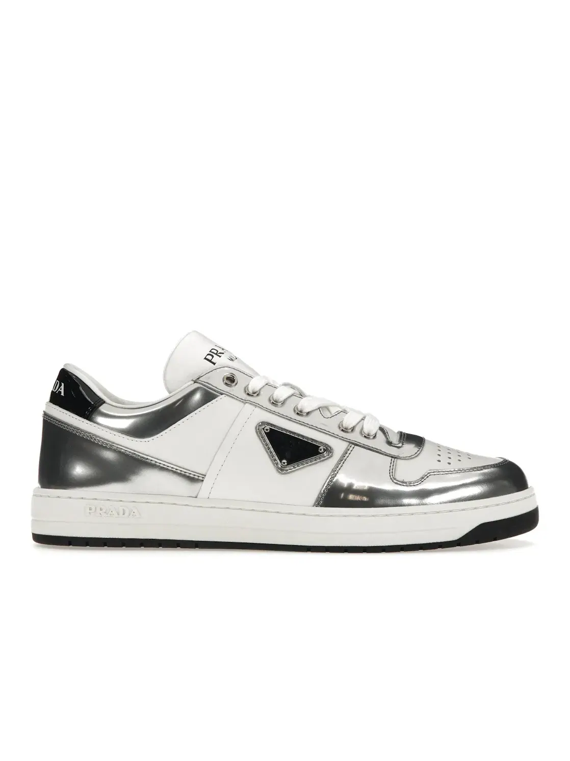 Мужские кроссовки низкие с кожаным верхом Prada Downtown Low Top Sneakers Prada — изображение 1 из 4, белый/серебристый