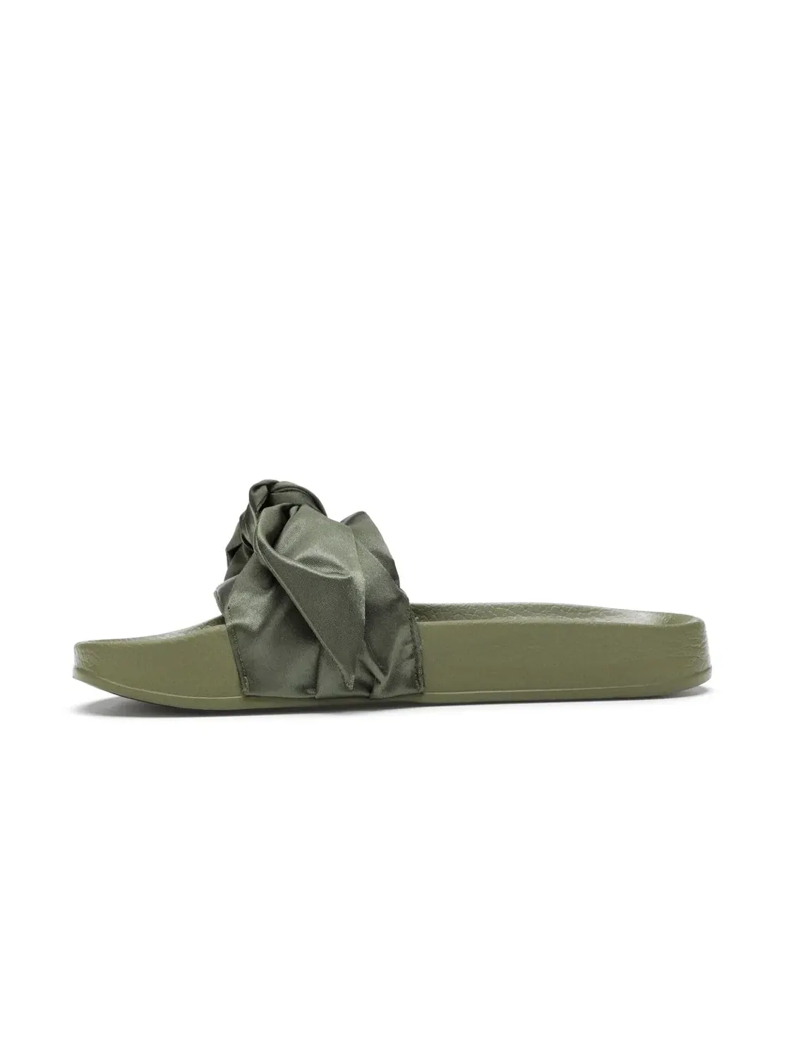 Женские сандалии-слайды с бантом Puma Bow Slide — изображение 3 из 4, оливковый/серебристый