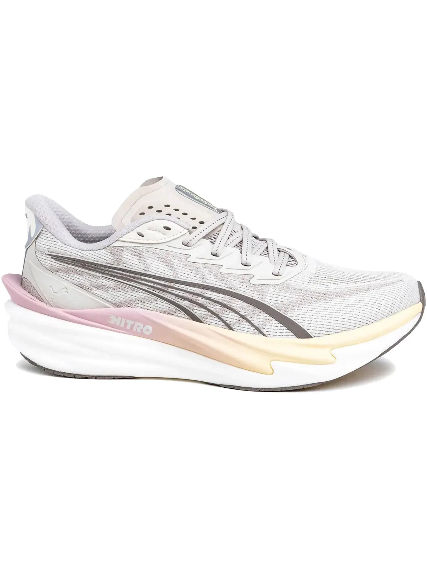 Женские кроссовки для бега Puma Deviate Nitro 4 — изображение 1 из 1, розовый