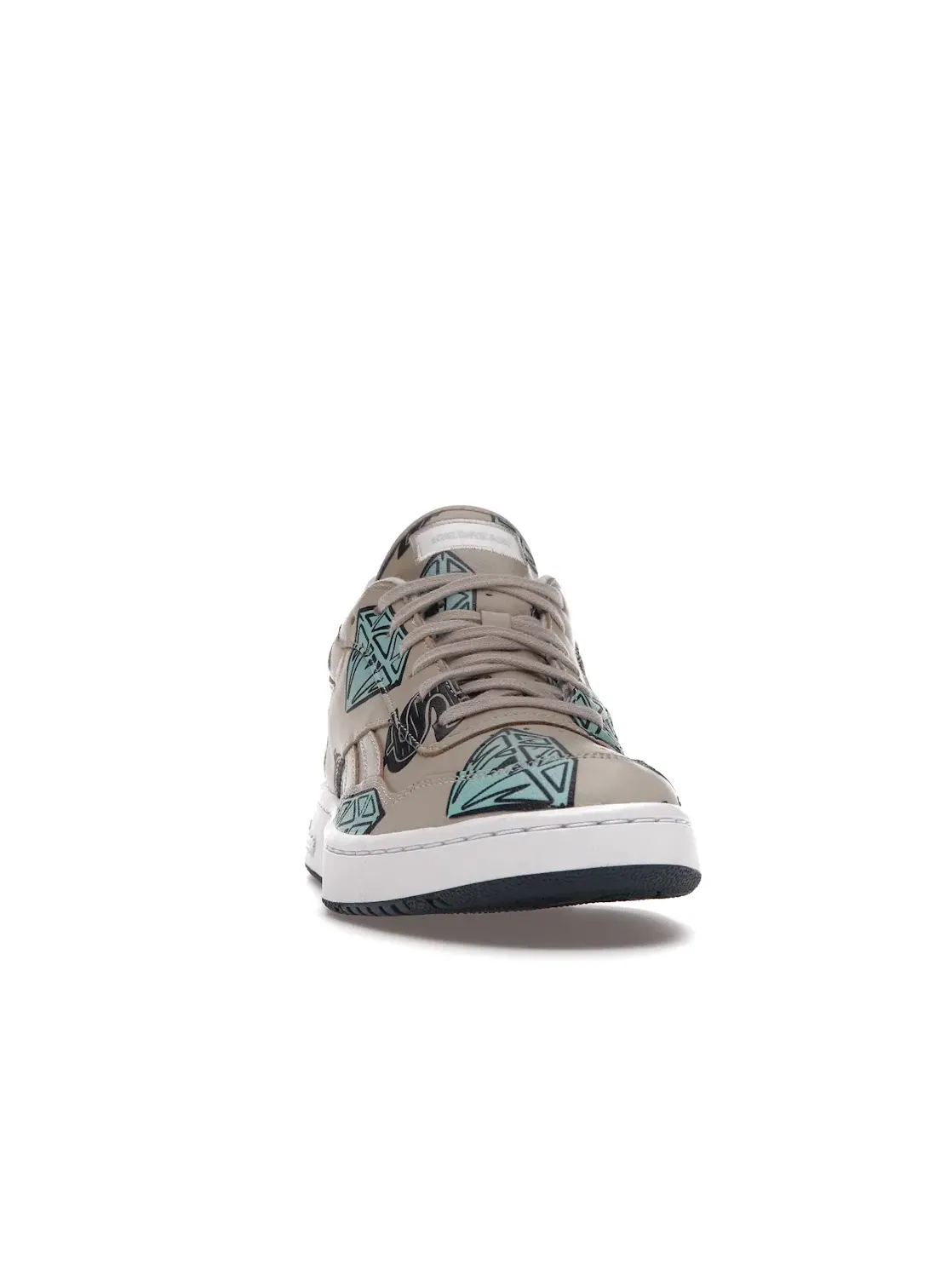 Кроссовки мужские Reebok BB 4000 Mu, с принтом Diamonds & Dollars, Stucco/Pantone-Pantone — изображение 2 из 4