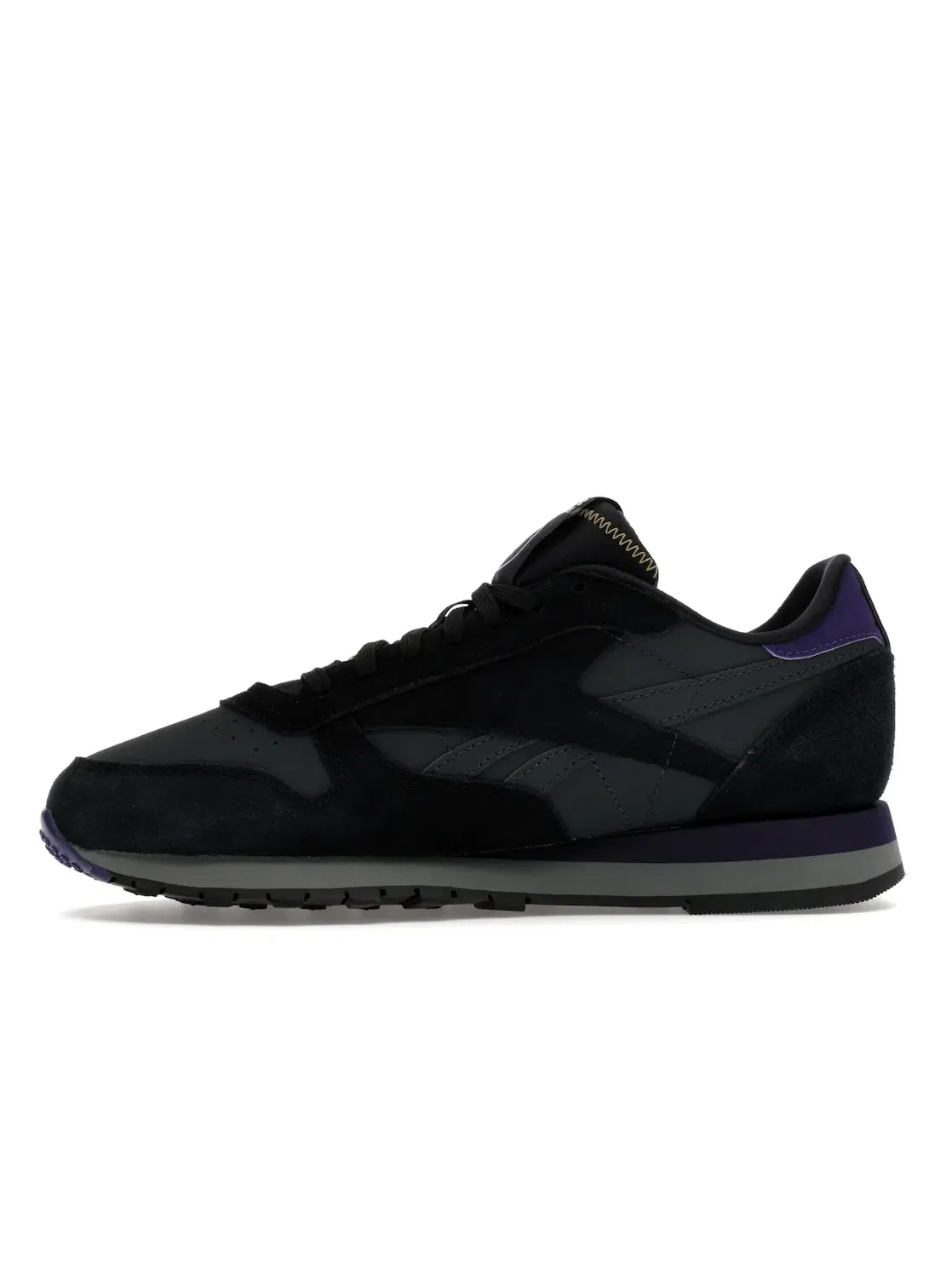 Кроссовки мужские Reebok Classic Leather AEW Brodie Lee, кожаные — изображение 3 из 4, черный фиолетовый