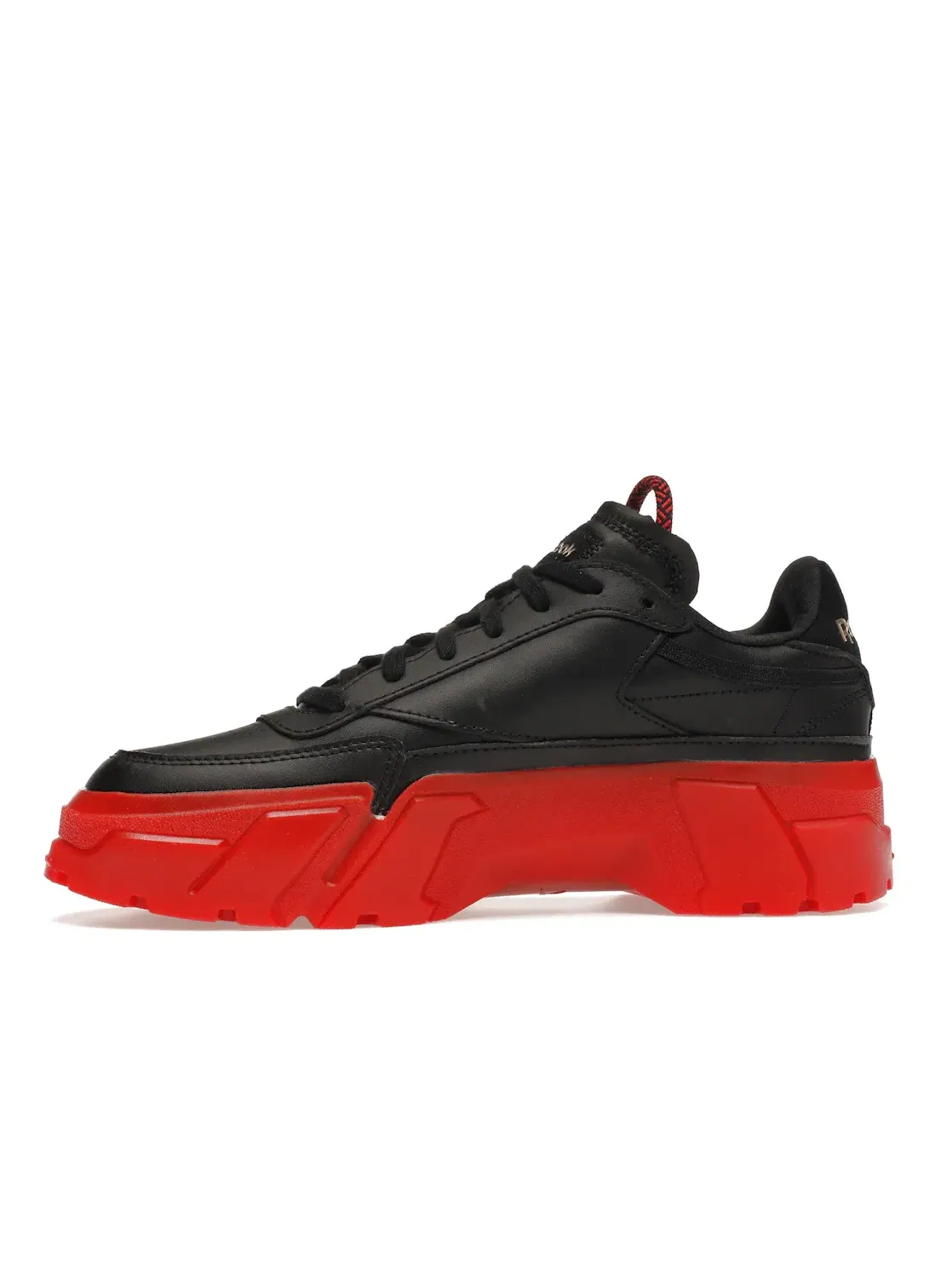 Кроссовки женские Reebok Club C Cardi B, кожаные — изображение 3 из 4