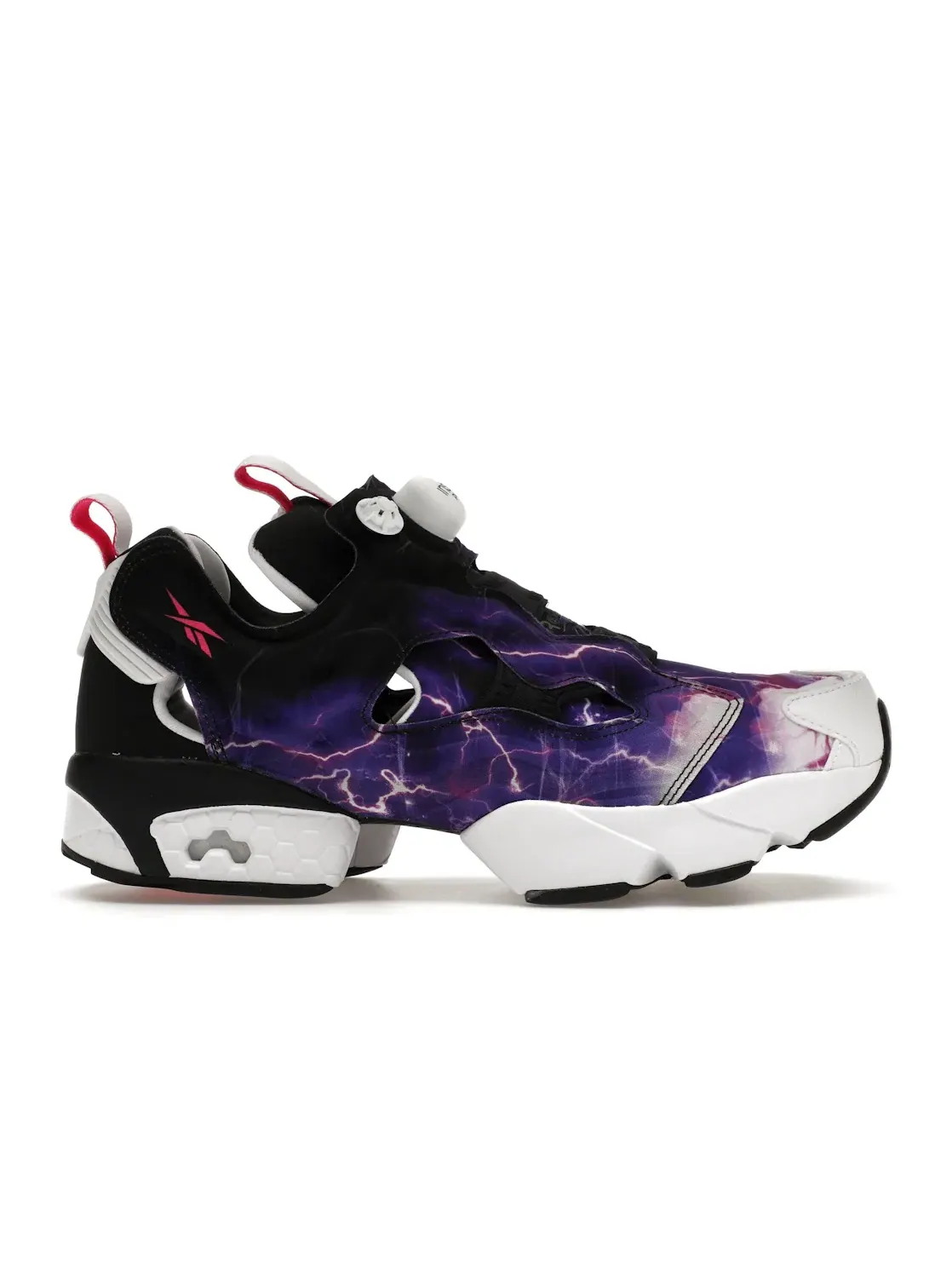 Кроссовки мужские Reebok Instapump Fury, lifestyle — изображение 1 из 4, черный/белый-фиолетовый