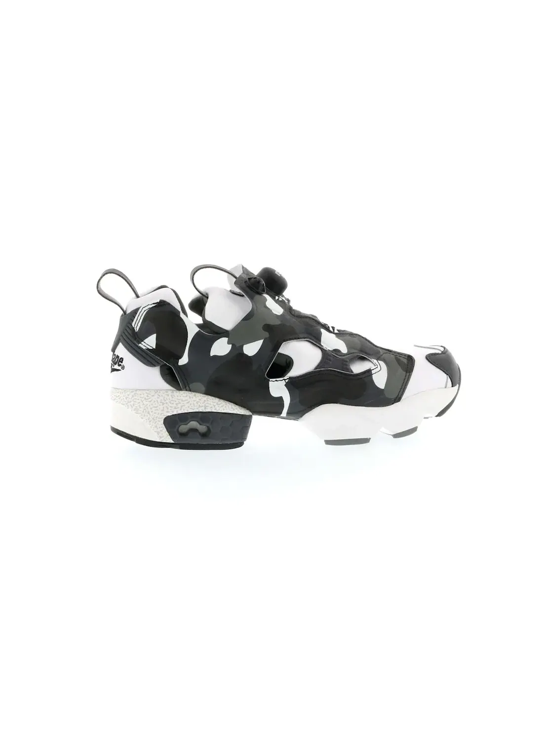 Кроссовки мужские Reebok Instapump Fury X Bape City Camo, камуфляжные — изображение 1 из 4, черный/белый
