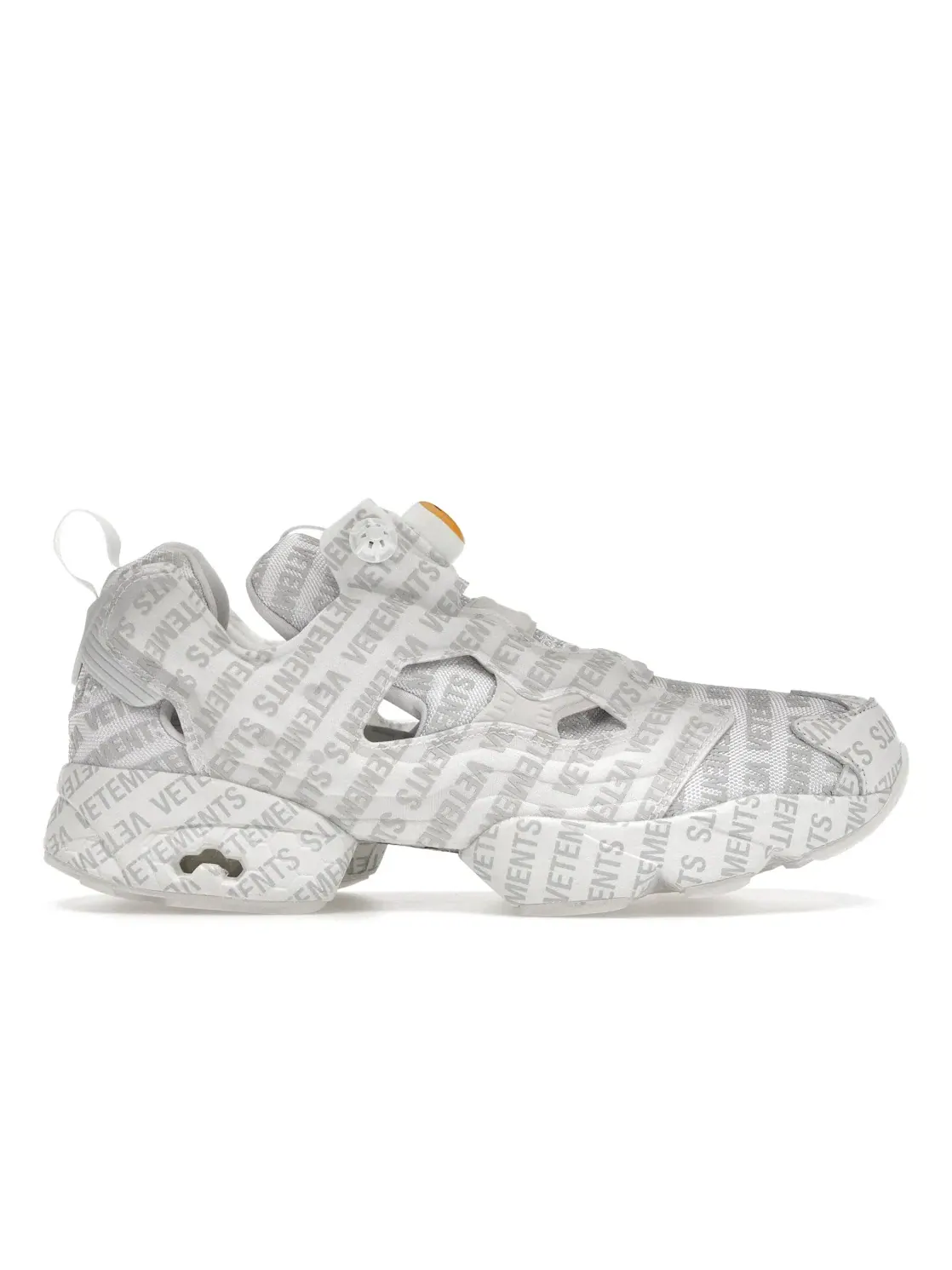 Кроссовки мужские Reebok Instapump Fury Vetements Emoji, с принтом — изображение 1 из 4, белый/серый