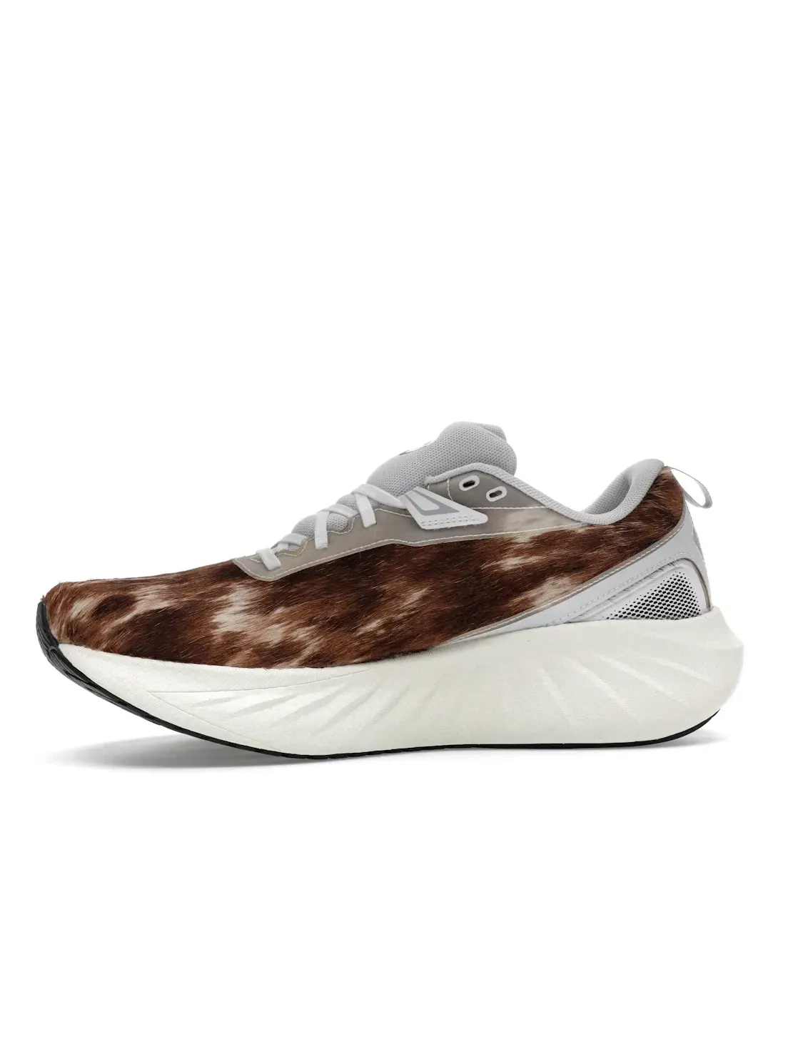 Мужские кроссовки для бега Saucony Triumph 22 Brindle — изображение 3 из 4, белый