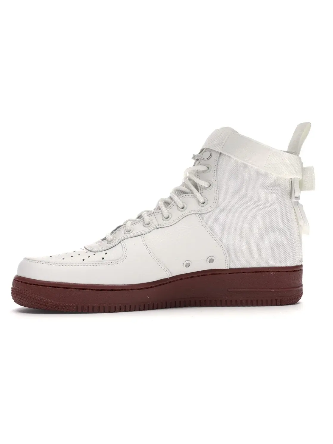 Мужские ботинки с высокой посадкой Nike SF Air Force 1 Mid — изображение 3 из 4