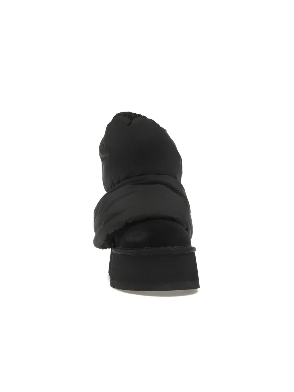 Ботинки женские UGG Classic Mini Dipper Puffer — изображение 2 из 4, черный