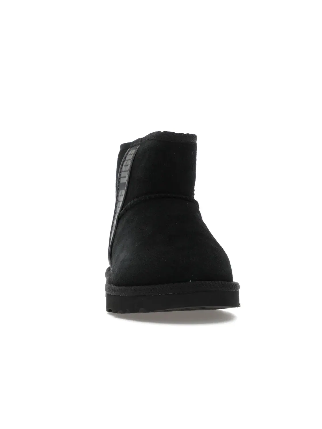 Ботинки женские UGG Classic Mini II — изображение 2 из 4, черный