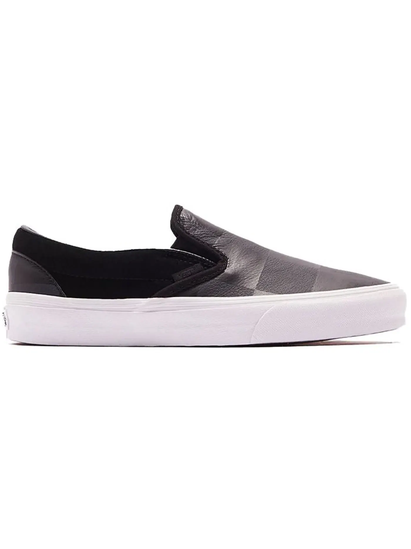 Мужские кеды с принтом Vans Classic Slip-On — изображение 1 из 1, черный/белый