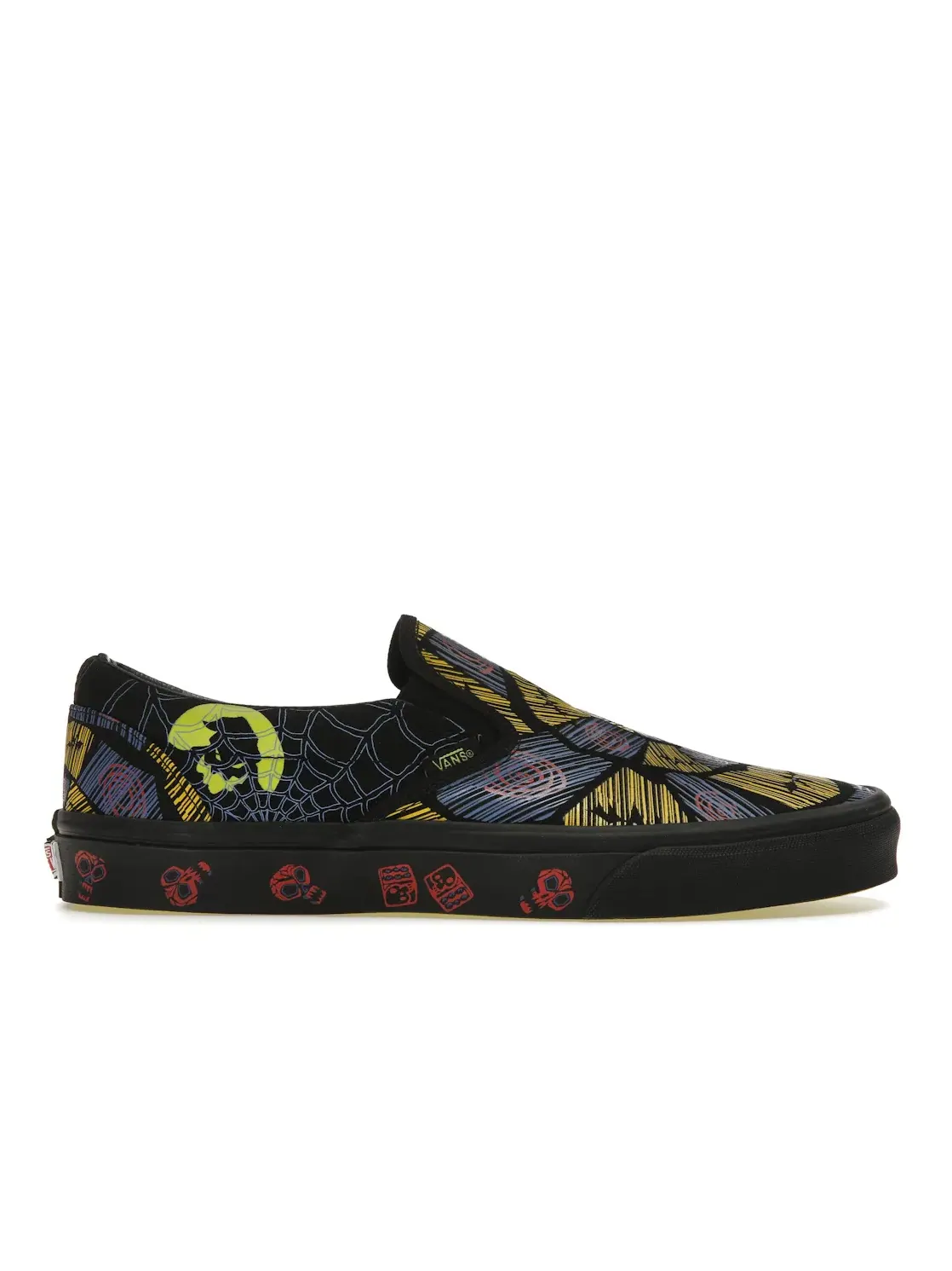 Мужские кеды Lifestyle с принтом Oogie Boogie Vans Classic Slip-On — изображение 1 из 4, черный/мульти