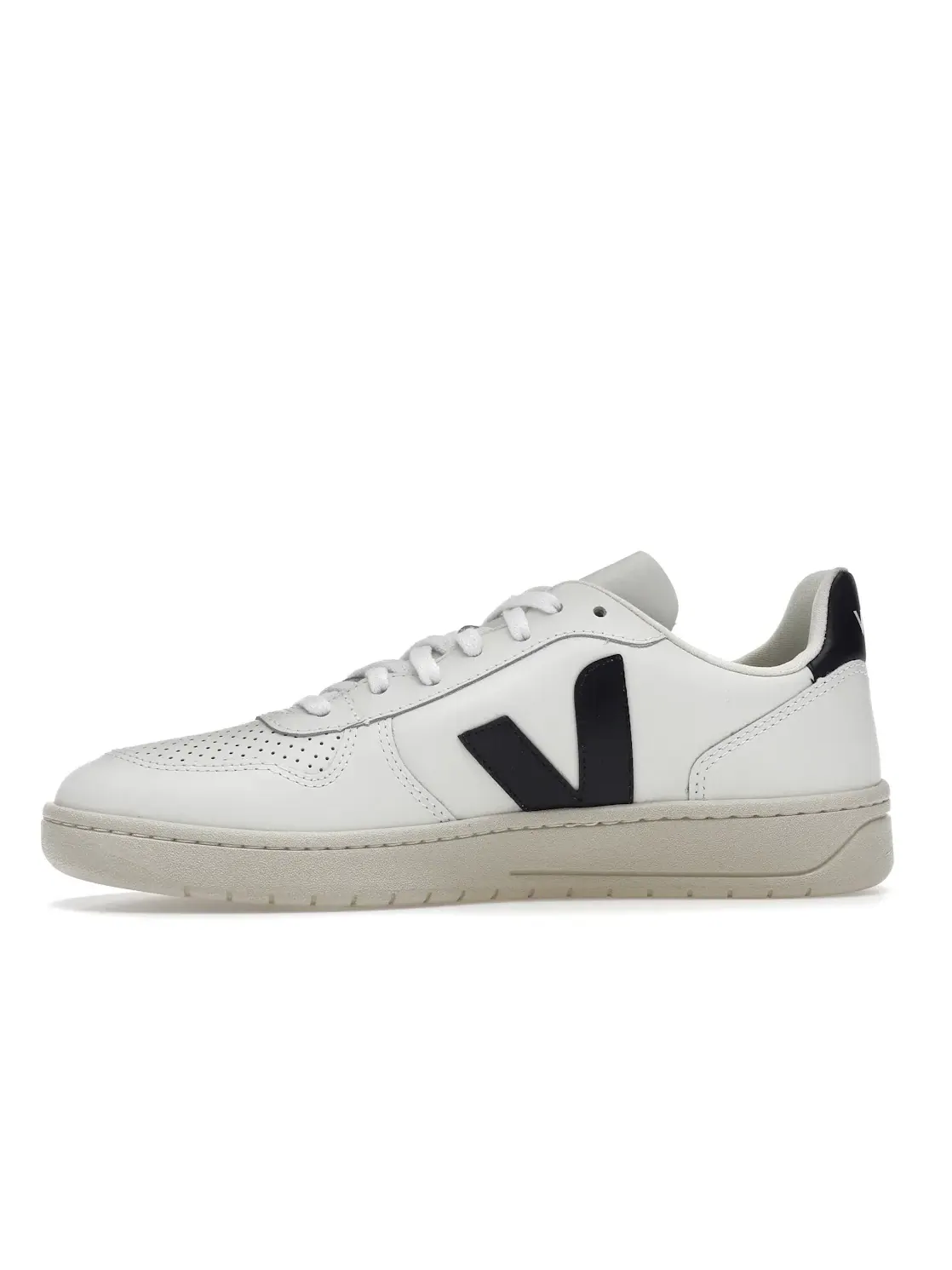 Мужские кроссовки кожаные Veja V-10 Leather — изображение 3 из 4, белый/черный