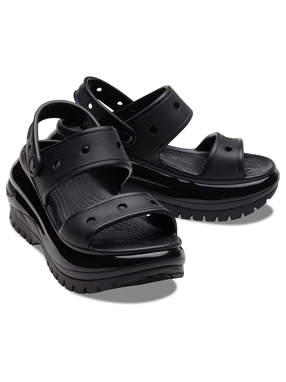 Туфли на каблуках Classic Mega Crush Sandal Crocs — черный