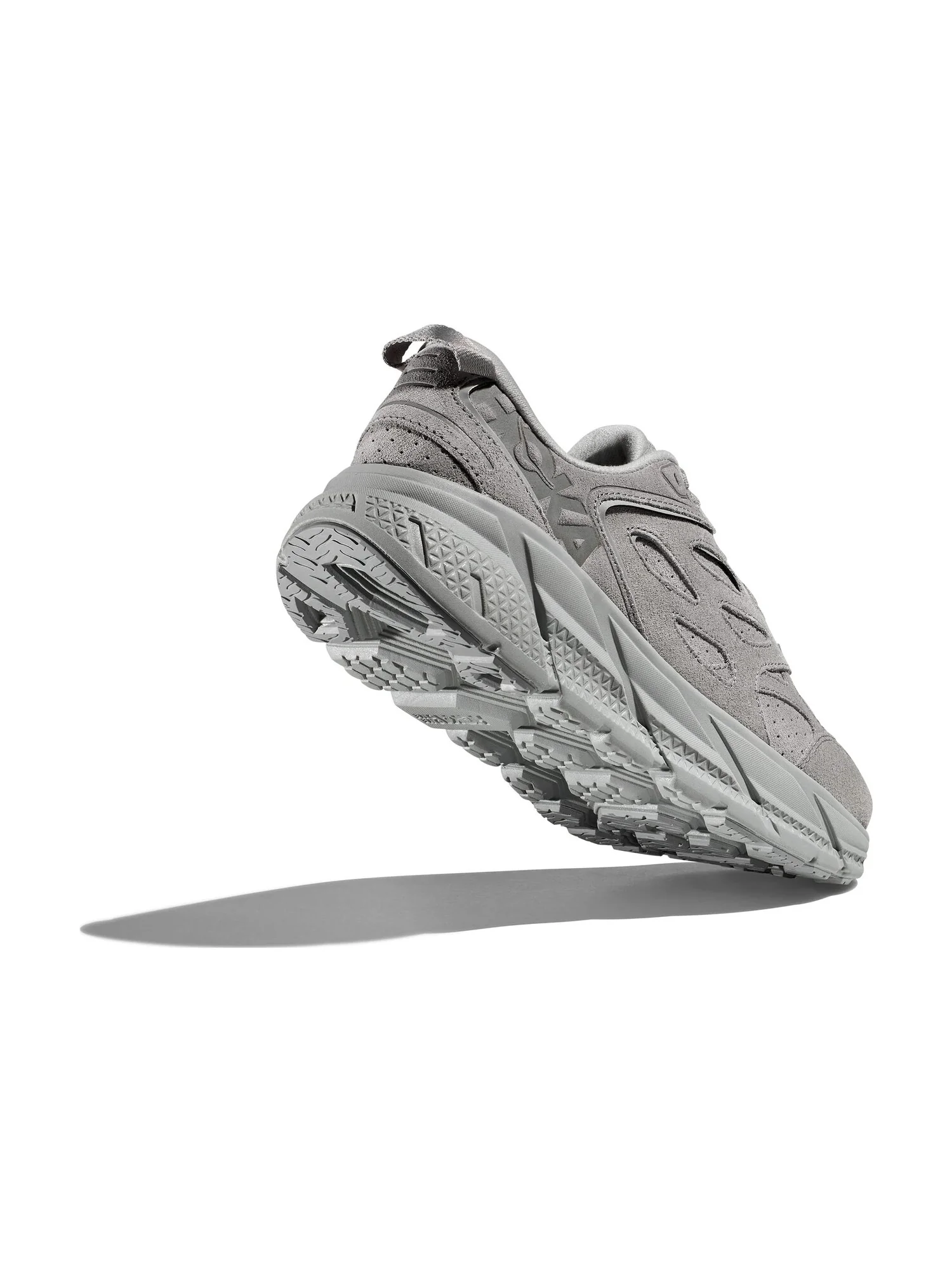 Кроссовки Hoka Clifton L Suede: Стиль и Комфорт на Каждый День — изображение 3 из 6, известняк-известняк