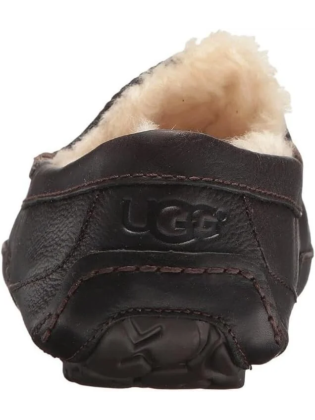 Тапочки UGG Ascot Leather — изображение 4 из 4, пряный