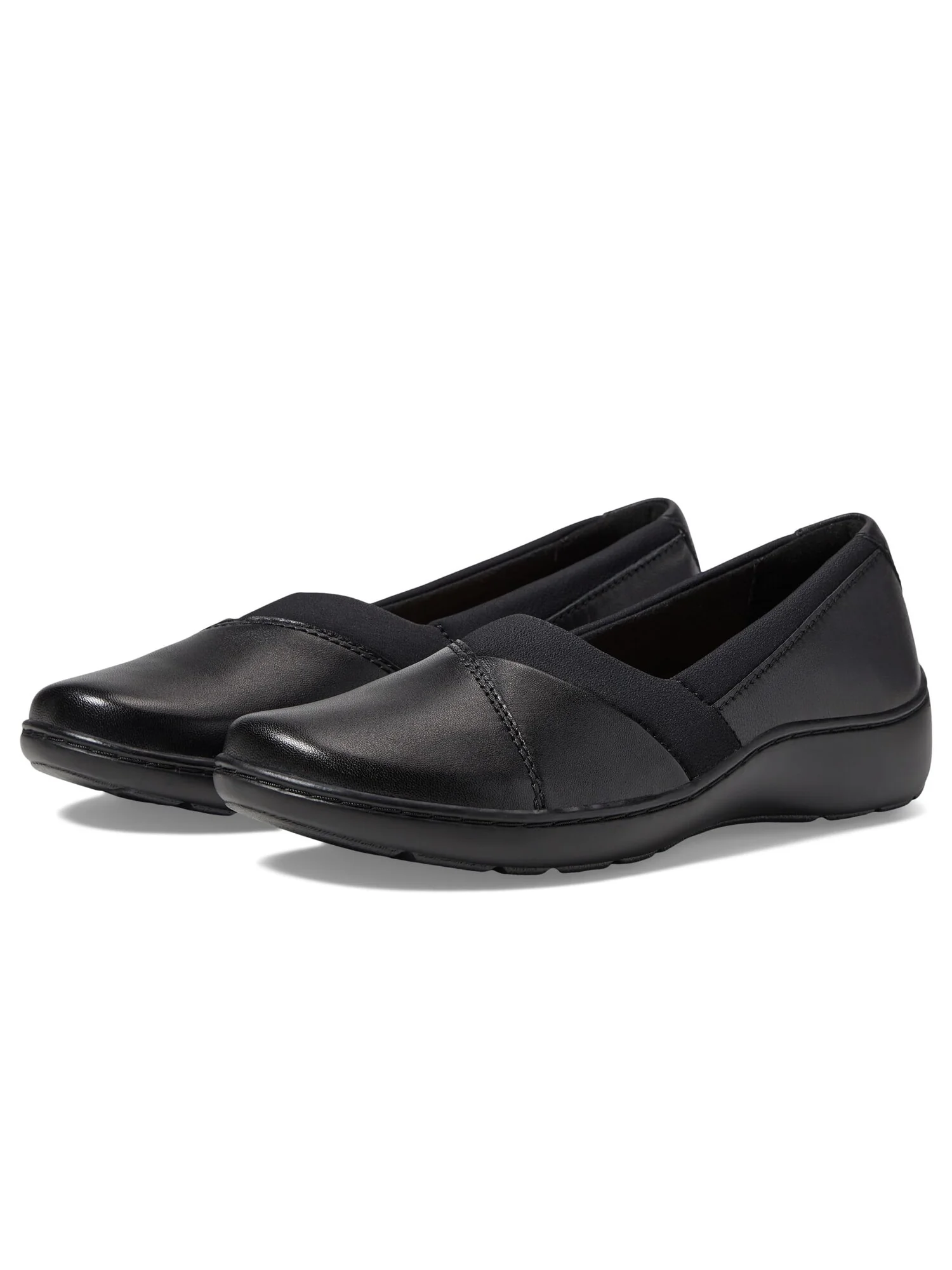 Обувь на низком каблуке Clarks Cora Charm
