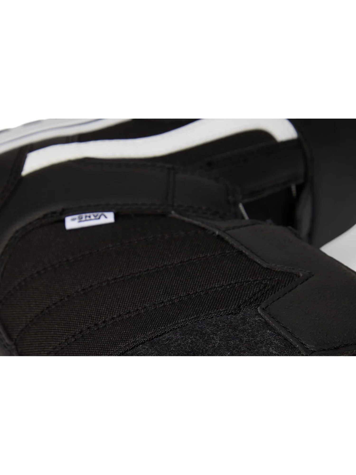 Ботинки Vans Juvie OG Grom (Big Kid) — изображение 4 из 6, белый