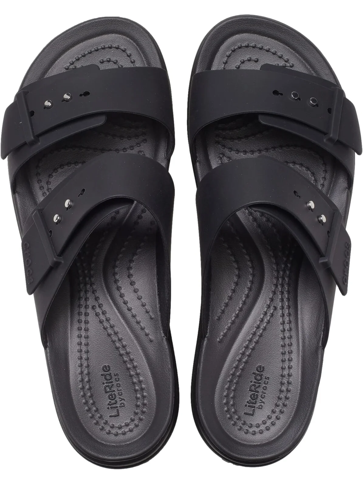 Сандалии на плоской подошве Brooklyn Buckle Low Wedge Crocs — изображение 2 из 7, черный