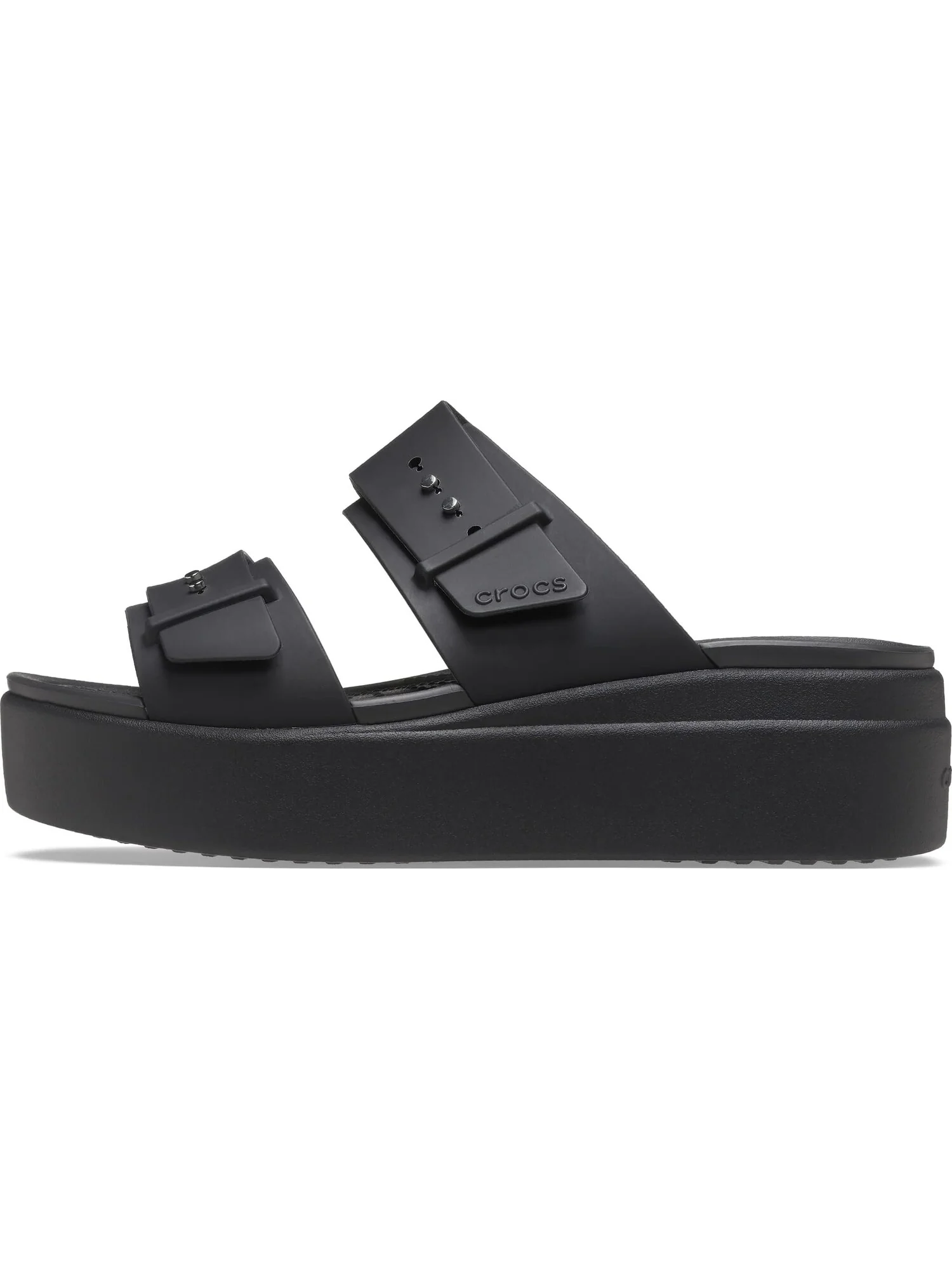 Сандалии на плоской подошве Brooklyn Buckle Low Wedge Crocs — изображение 4 из 7, черный