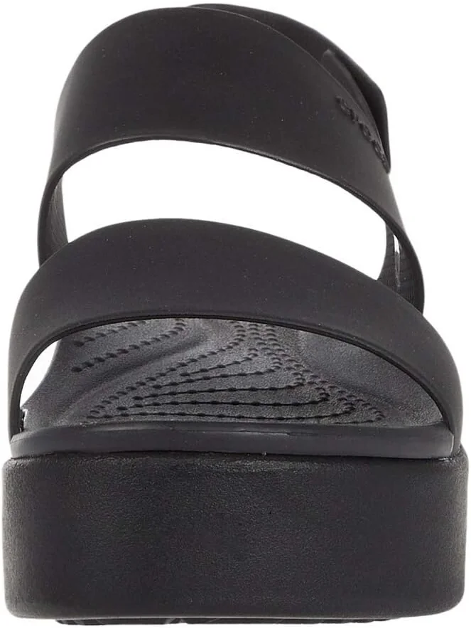 Сандалии на плоской подошве Brooklyn Low Wedge Crocs — изображение 7 из 7, черный/черный
