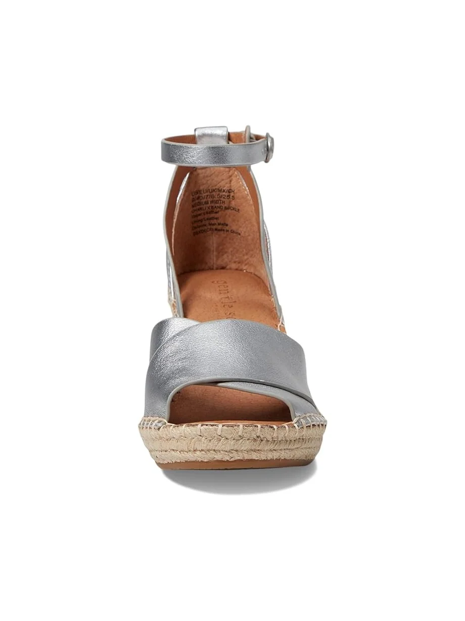 Туфли Gentle Souls by Kenneth Cole Charli X Band Buckle — изображение 2 из 4, серебристый