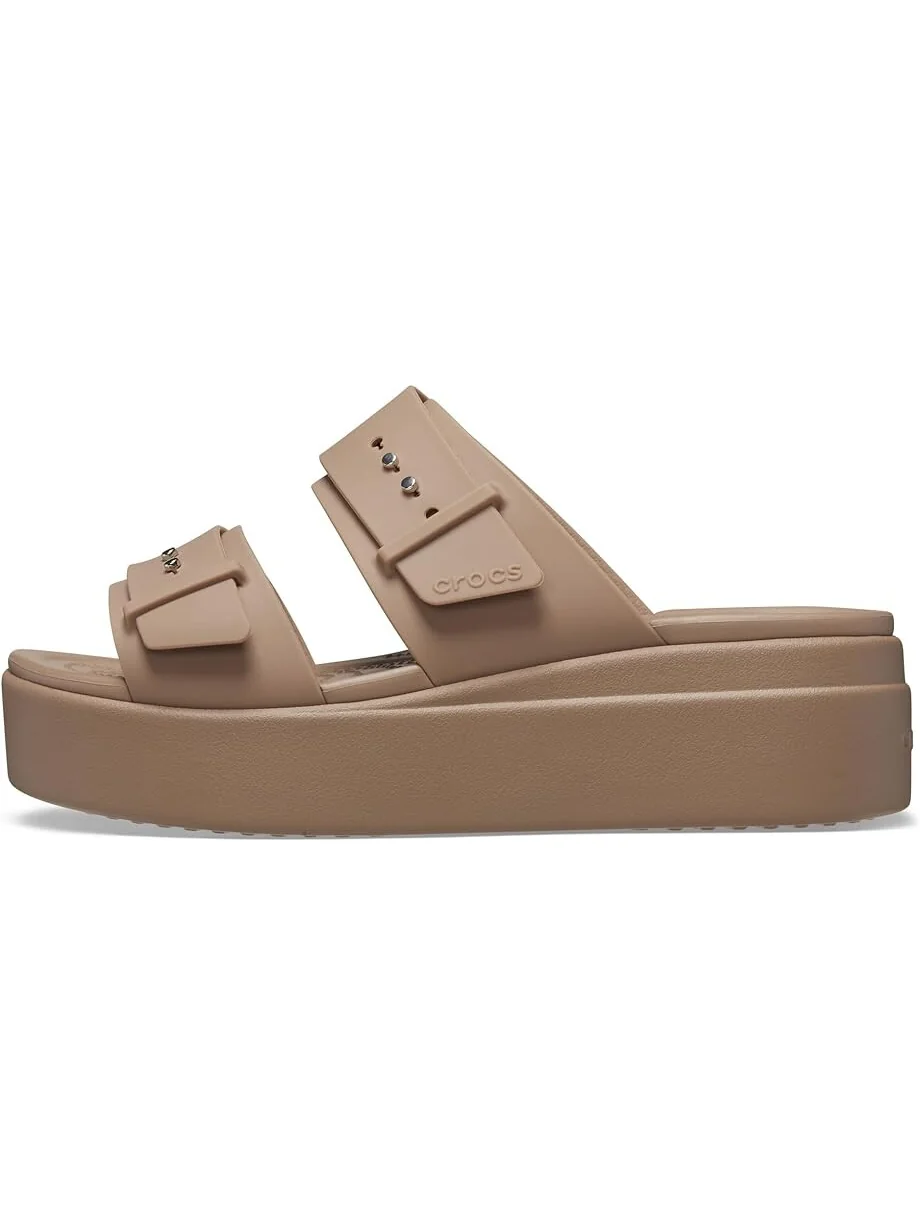 Сандалии Crocs Brooklyn Buckle Low Wedge — изображение 4 из 4, бежевый