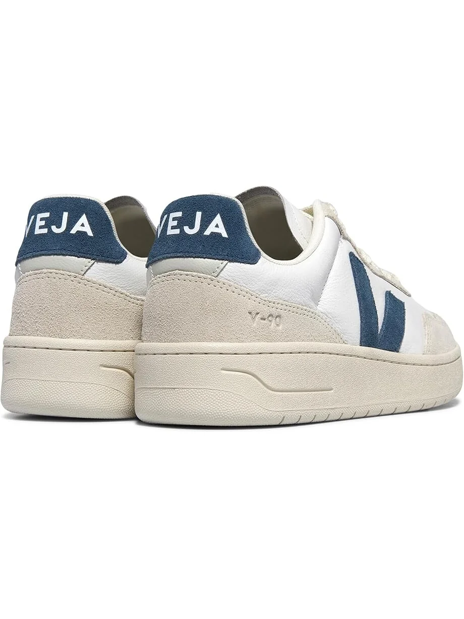 Кроссовки VEJA V-90 — изображение 2 из 3, белый