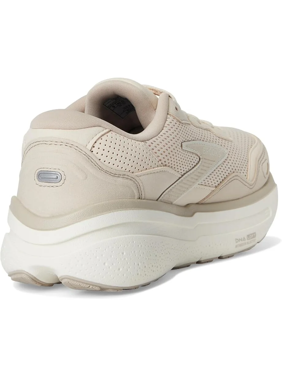 Кроссовки Brooks Ghost Max Suede — изображение 5 из 7, бежевый