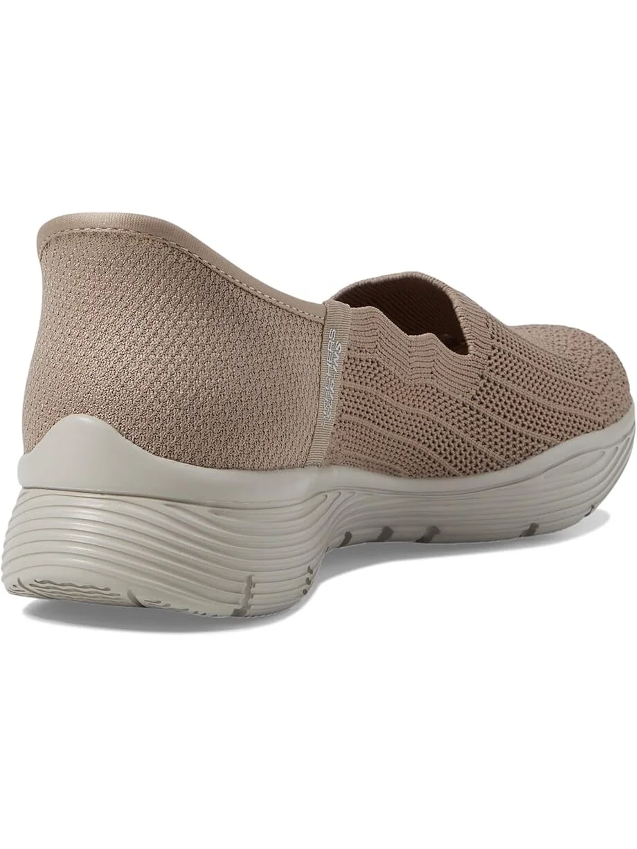Туфли на плоской подошве SKECHERS Seager - Believe It Hands Free Slip-Ins — изображение 5 из 6, тауп