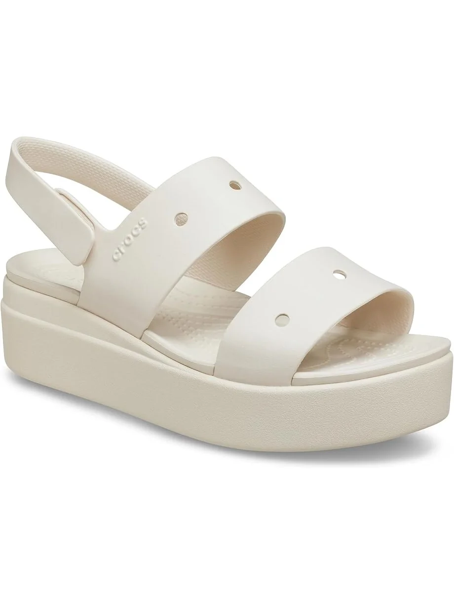 Сандалии Crocs Brooklyn 4U Low Wedges — изображение 1 из 7, штукатурка