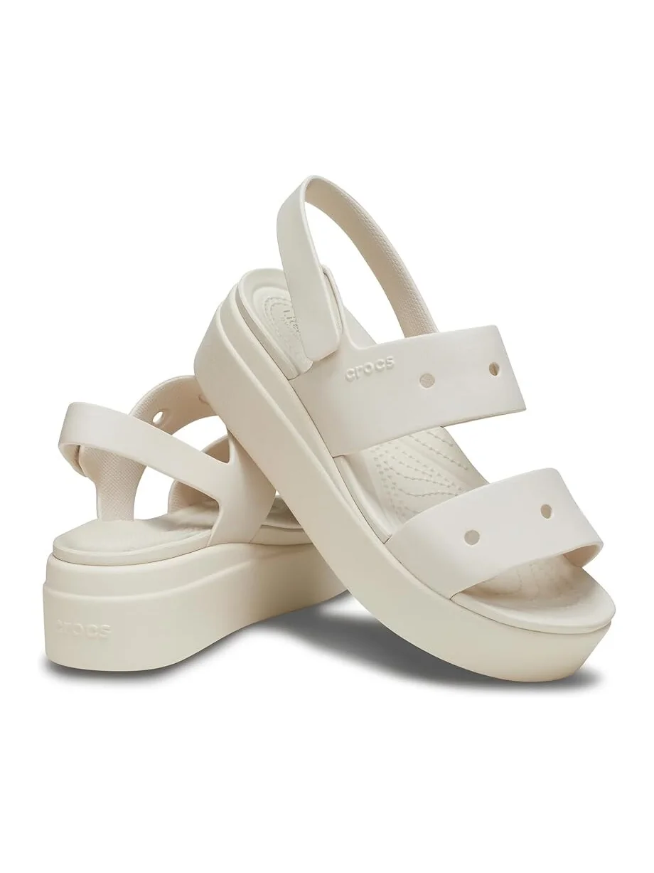 Сандалии Crocs Brooklyn 4U Low Wedges — изображение 7 из 7, штукатурка